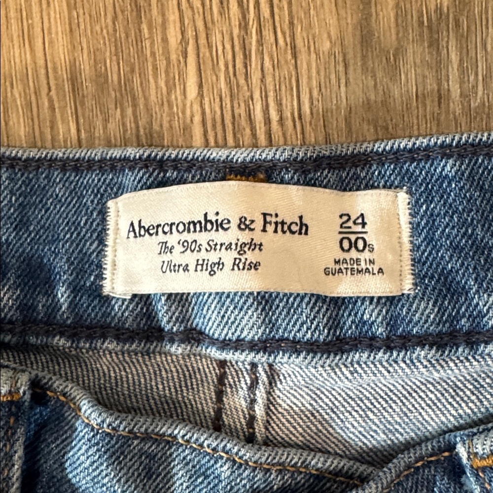 Abercrombie & Fitch Women's High Rise Jeans - Blue - Picture 3 of 5